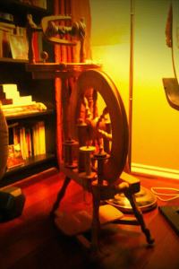 a picture of spinning wheel